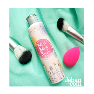 Blink Blink Brush Cleanser