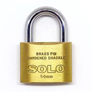 SOLO กุญแจคล้องโซโล ระบบสปริง คละขนาด รุ่น 84