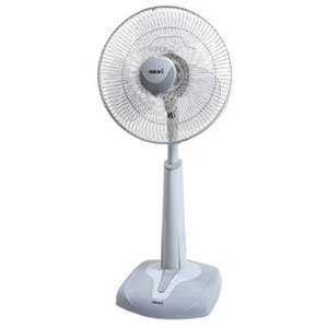 Hatari พัดลมปรับระดับ รุ่น HT-S14M3