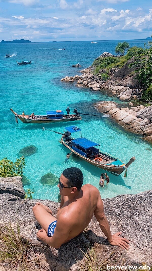 บนยอดเขาของเกาะกระ