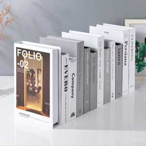 หนังสือปลอม สำหรับตกแต่งถ่ายภาพ
