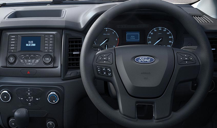 ภายในห้องโดยสารของ Ford Ranger Open Cab
