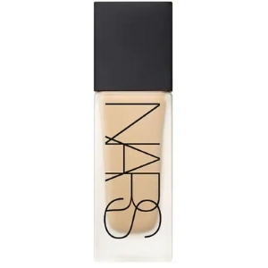 รองพื้นเคาน์เตอร์แบรนด์ Nars All Day Luminous Weightless Foundation
