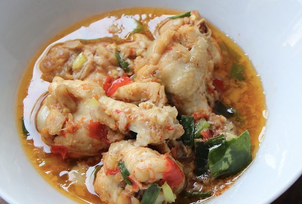 แกงไก่ใต้น้ำ