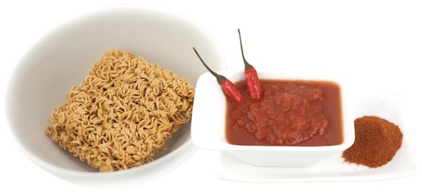บะหมี่กึ่งสำเร็จรูปจากจีน รสชาติเข้มข้น เปรี้ยวจี๊ด เผ็ดแซ่บ เหมาะสำหรับคนที่ชอบรสชาติเผ็ดร้อน