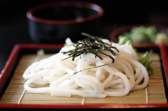 เส้นโซเมง (そうめん)