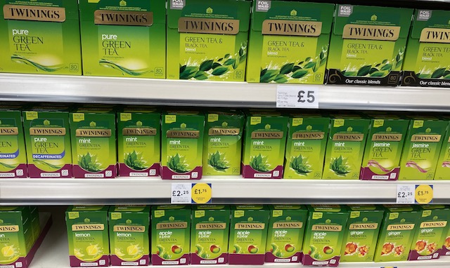 ชาเขียวหลากหลายรสของแบรนด์ twinings ชาสัญชาติอังกฤษ
