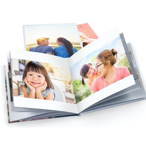 Photobook ปกแข็งขนาด 6 x 6 นิ้ว จำนวน 20 หน้า