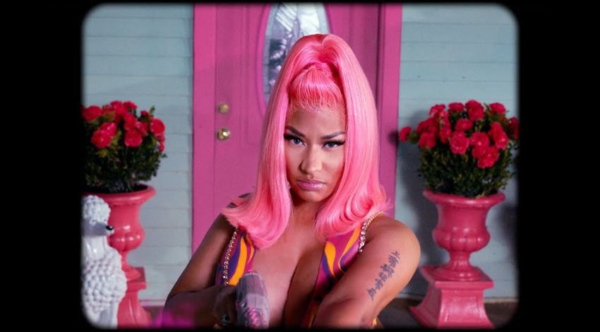 Nicki Minaj - Super Freaky Girl