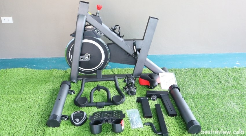 อุปกรณ์ทั้งหมดภายในกล่อง จักรยานออกกำลังกาย BAAM SPIN BIKE