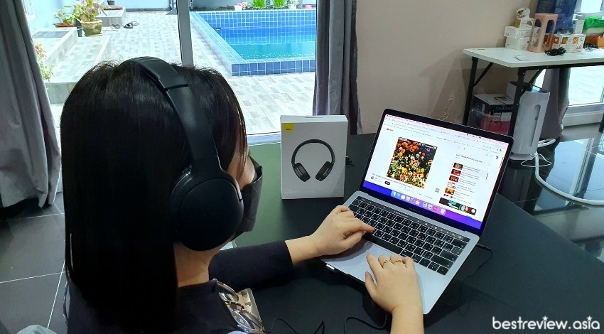 การเชื่อมต่อโดยใช้สาย AUX