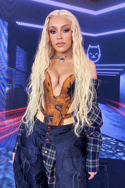 Doja Cat (โดจา แคต)