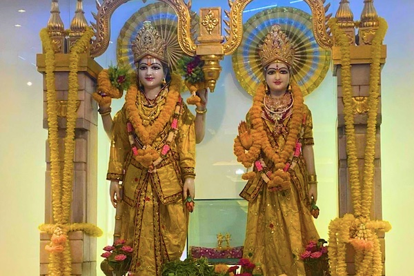 พิกัด ขอแฟนให้ได้ก่อนวาเลนไทน์ : พระแม่ลักษมี วัดเทพมณเฑียร